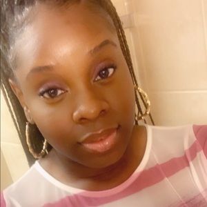 Meet your Posher, Faustine